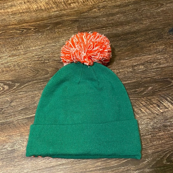 Forever Collectibles Grumpy Cat Christmas Beanie - Picture 2 of 3